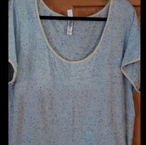LulaRoe Classic Tee